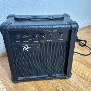 Rogue Black Portable Guitar Amplifier G10 10 watts